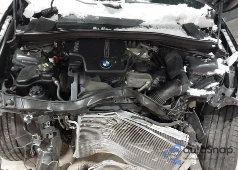 2015 BMW X1 xDrive28I z USA, uszkodzony, nr VIN WBAVL1C56FVY41758